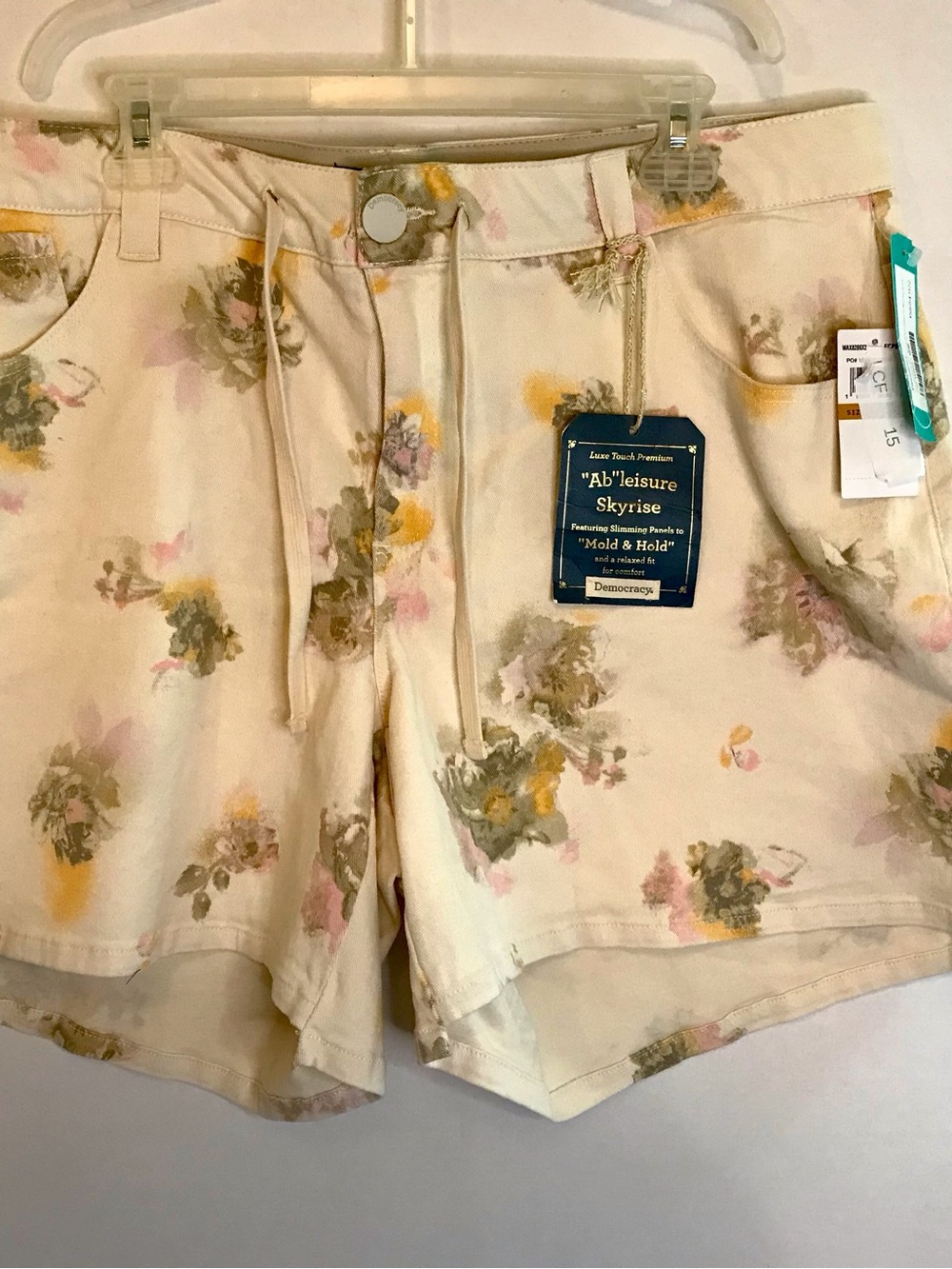 Democracy Floral Cream Women's Shorts - Ab'leisure Skyrise 16W 40”Waist NWT